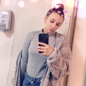 Meet your Posher, Kassandra